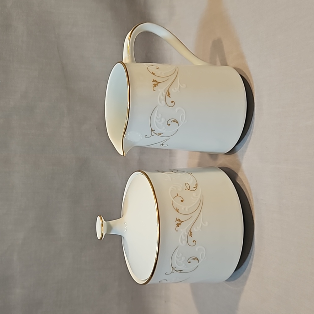 Noritake Duetto 6610 Creamer & Sugar w/Lid brand new